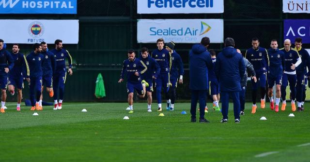 Fenerbahçe’de Alanyaspor maçı hazırlıkları devam ediyor