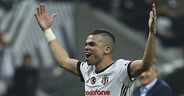 Pepe Beşiktaş taraftarların desteğinden çok mutlu
