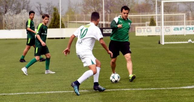 Batalla U15 takımı ile çalıştı