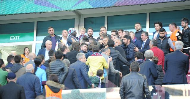 Trabzonspor tribününde kavga