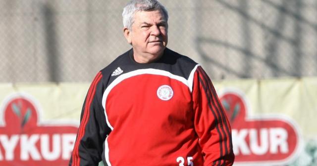 Spor camiasından Ümit Kayıhan’a başsağlığı