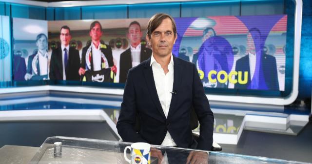 Cocu: "İyi bir takım oluşturmak zorundayız"
