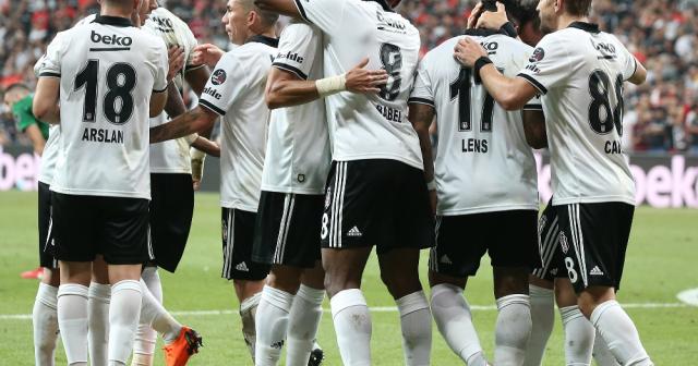 Beşiktaş İzmir’de 3 puan arıyor