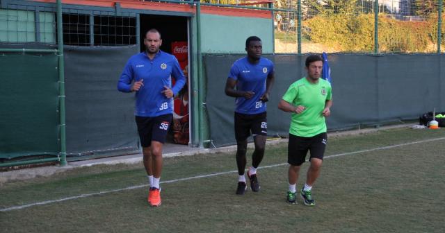 Alanyasporlu futbolcular Sergen Yalçın ile ilk idmanına çıktı
