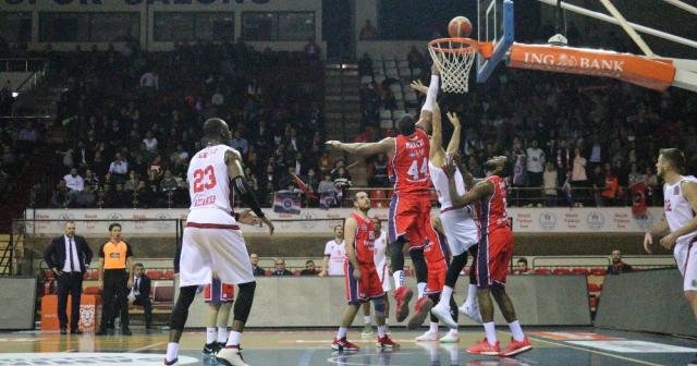 Gaziantep Basketbol 5. zaferini aldı