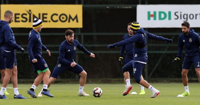 Fenerbahçe kupa mesaisine başladı
