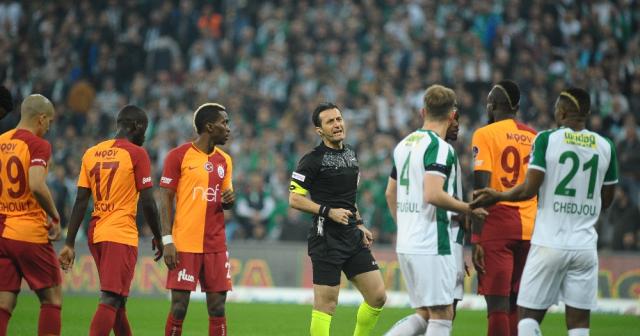 Spor Toto Süper Lig: Bursaspor: 2 - Galatasaray: 1 (İlk yarı)
