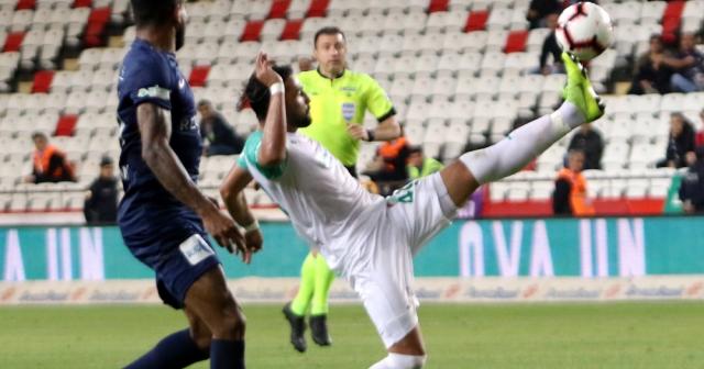 Bursaspor, Antalyaspor’u tek golle geçti