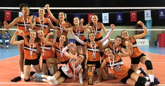 Eczacıbaşı Küçük Kız Takımı, Türkiye Şampiyonu oldu