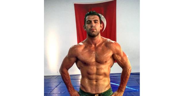 Sinoplu güreşçi Mehmetbeyoğlu Avrupa ikincisi oldu