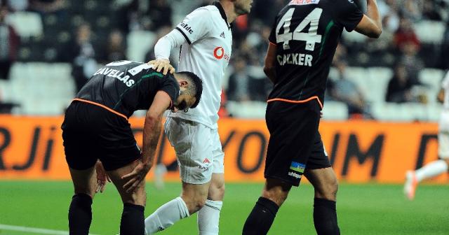 Spor Toto Süper Lig: Beşiktaş: 1 - Aytemiz Alanyaspor: 1 (İlk yarı)