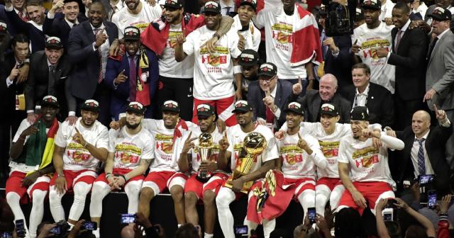 NBA’de şampiyon Toronto Raptors