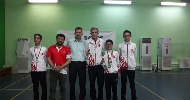17 Yaş Badminton Milli Takımından 7 madalya