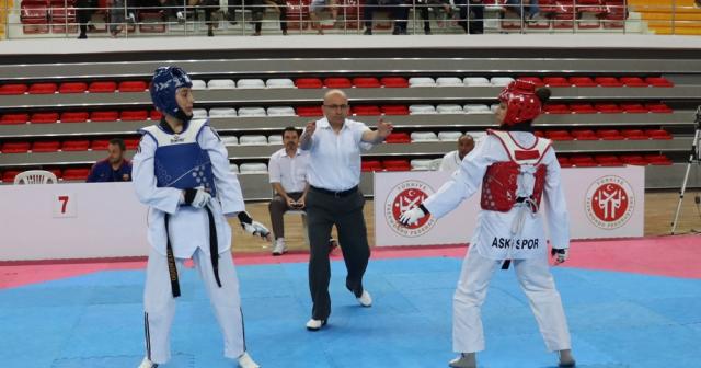 Ümitler Türkiye Taekwondo Şampiyonası Sivas’da başladı