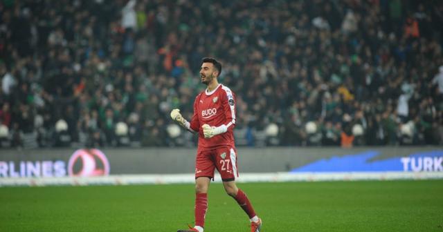 Başakşehir’de Volkan Babacan’ın geleceği Muhammed’e bağlı