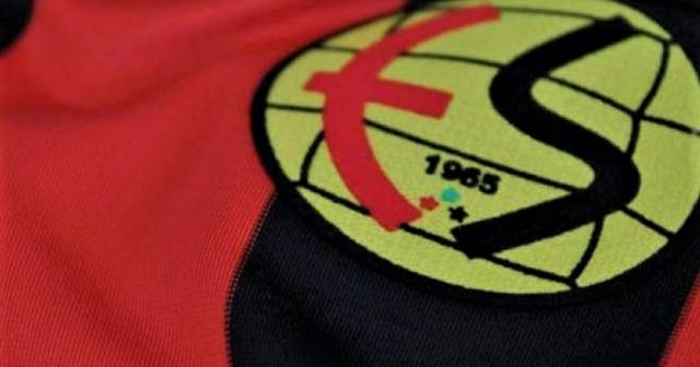 Eskişehirspor’da antrenmana çıkmayan futbolculara ödeme yapıldı