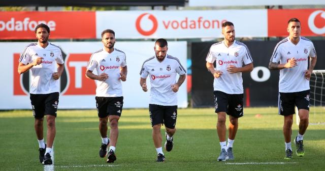 Mohamed Elneny, Beşiktaş ile ilk antrenmanına çıktı