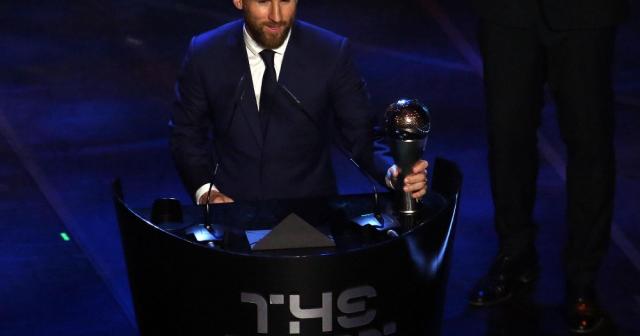 Yılın futbolcusu Messi