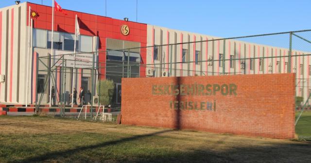 Eskişehirspor’da futbolcular antrenmana çıkmadı