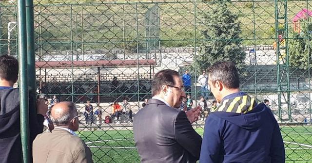 Fenerbahçe Başkanı Ali Koç Gülensu’da altyapı maçı izledi