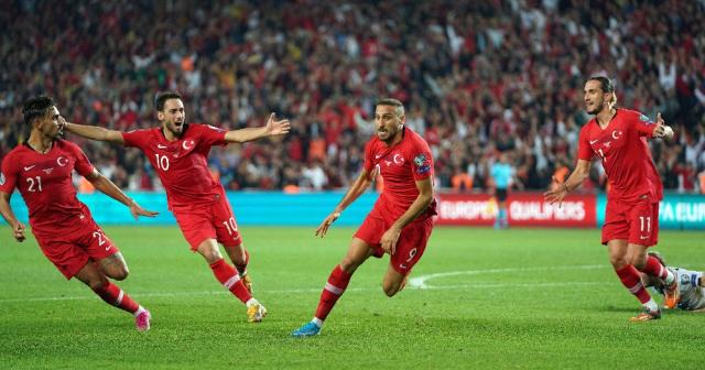 Türkiye için 5. Avrupa Şampiyonası yükleniyor !