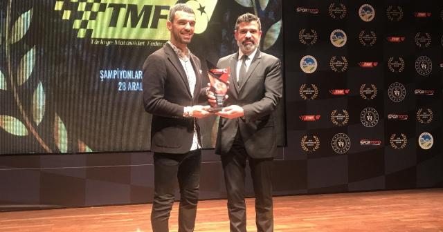 6 branş kategoride yarışan sporcular ödüllerini aldı