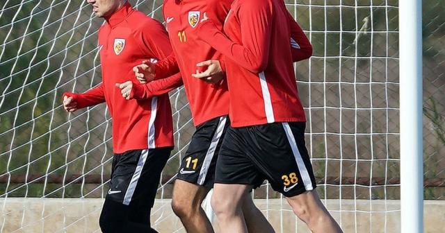 Kayserispor, Enver ve Zoran ile anlaştı
