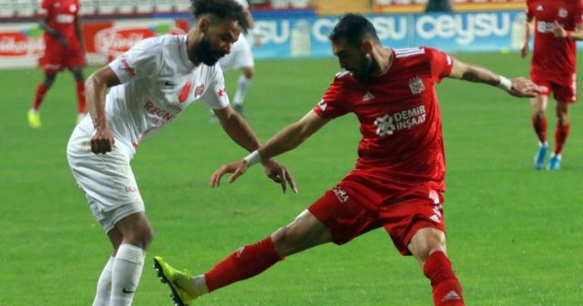 Antalyaspor’da Sangare formasına kavuştu