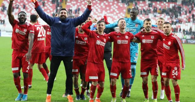Sivasspor, Avrupa devleriyle yarışıyor