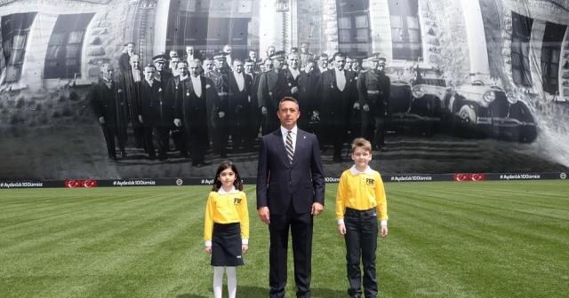 100 yıl önceki fotoğraf, Fenerbahçe Stadı’nda dalgalandı