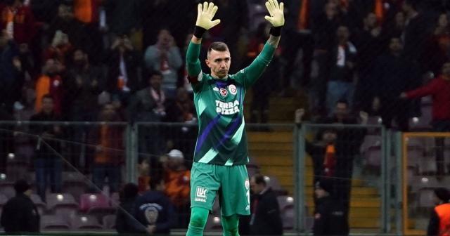 Muslera: “Fatih hocayı baba gibi görüyorum”