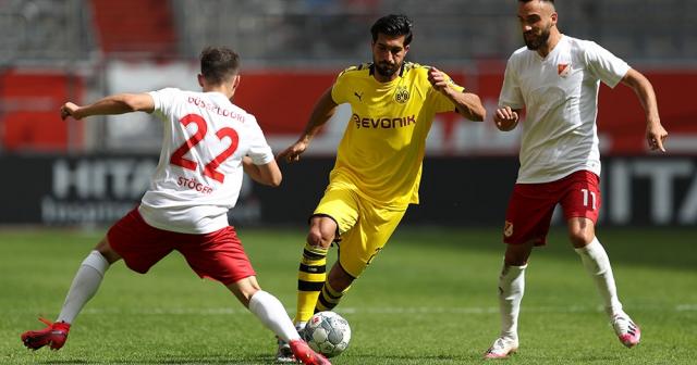 Dortmund zirve yarışına devam dedi!
