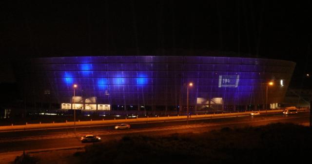 Yeni Adana Stadyumu ‘mavi-lacivert’ ışıklarla aydınlatıldı