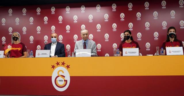 Galatasaray Kadın Voleybol Takımı’ndan 3 imza birden