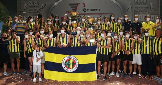 Turkcell Süper Lig’de şampiyon Fenerbahçe