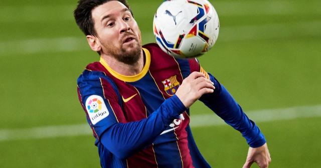 Messi girdi, Barcelona coştu