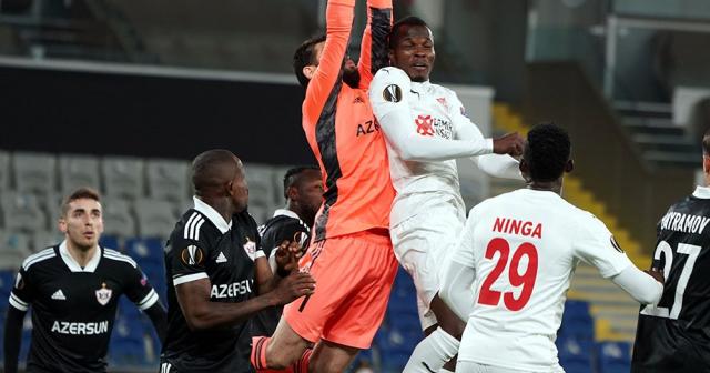 UEFA Avrupa Ligi: Karabağ: 1 - DG Sivasspor: 1 (İlk yarı)