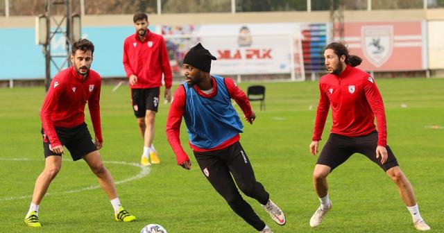 Samsunspor’da futbolcuları ‘Yıldırım’ çarptı: 30’ar bin TL ceza