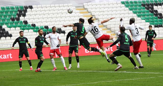 Müsabakayı 2-1 kazanan Konyaspor adını çeyrek finale yazdırdı