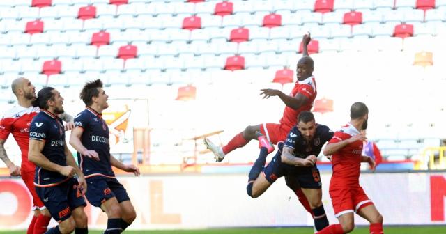 Başakşehir’de galibiyet hasreti 9 maça çıktı