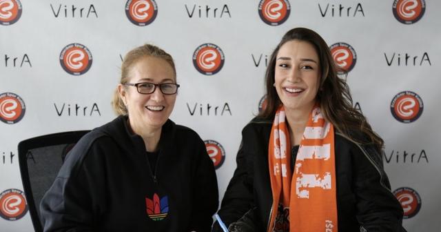 Eczacıbaşı VitrA, Hande Baladın’ın sözleşmesini uzattı