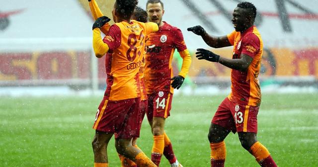 Galatasaray evindeki yenilmezliğini 9’a çıkardı