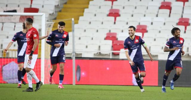 Sivasspor, Antalyaspor’a 1-0 mağlup olarak çeyrek finalde kupaya veda etti