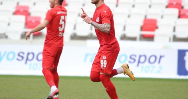 Sivasspor’da Tyler Boyd ilk resmi maçına çıktı