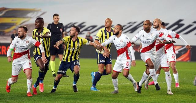 Fenerbahçe, sahasında FTA Antalyaspor’la 1-1 berabere kaldı