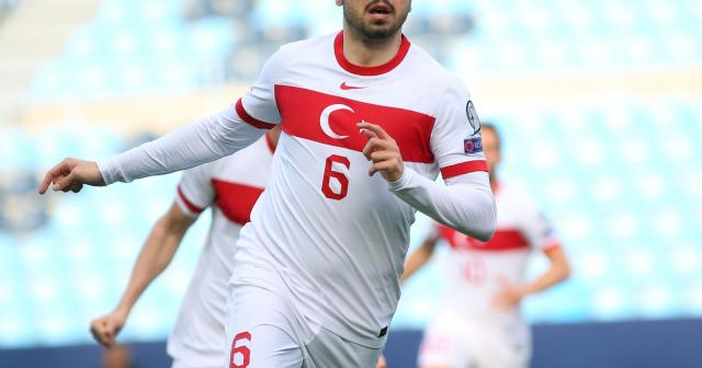 Ozan Tufan: "İngiltere Premier Lig’de oynamak istiyorum"
