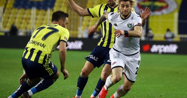 Fenerbahçe sahasında karşılaştığı Denizlispor’u 1-0 mağlup etti