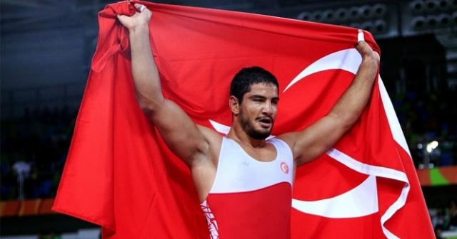 Taha Akgül 8. kez Avrupa şampiyonu