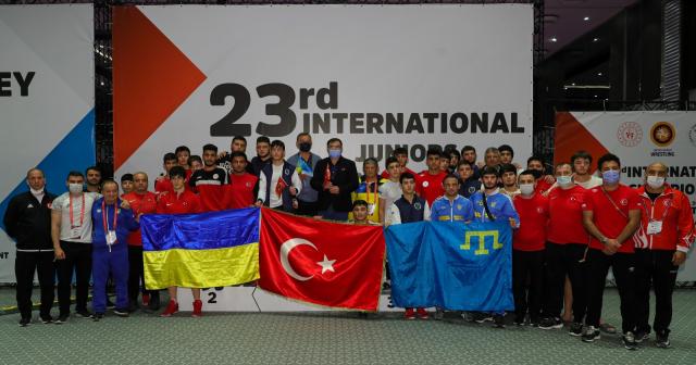 23. Uluslararası Gençler Şampiyonlar Güreş Turnuvası’nda Türkiye şampiyon oldu
