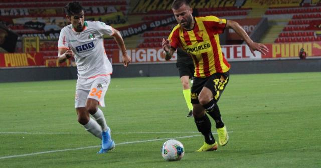 Berkan Emir 2 yıl daha Göztepe’de